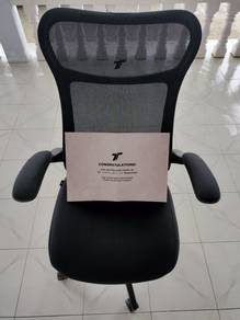 TT AIRFLEX V2 Office Chair / Gaming Chair