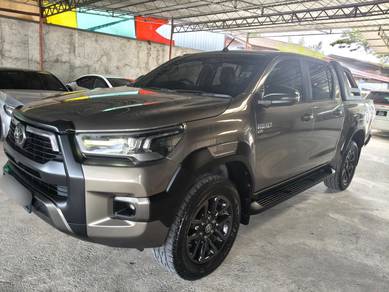 2020 Toyota Hilux BLACK EDITION
