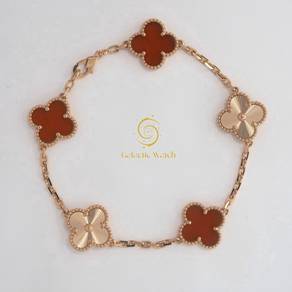 Brand New Jan 2026 Van Cleef & Arpels Vintage
