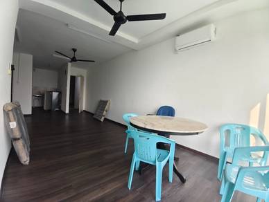 Condominium For Rent in Signature Three