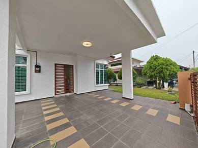 Bungalow House For Sale in Durian Tunggal,MLK
