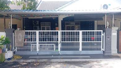 1-storey Terraced House For Sale in Cheng,MLK