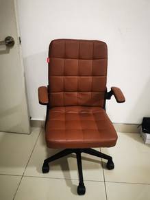flip up arm rest Office chair