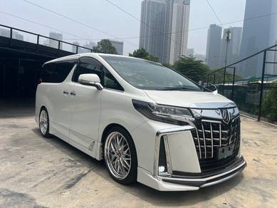 Toyota Alphard SC in Damansara Kim, SGR