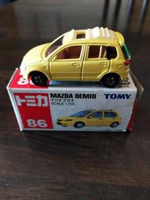 Tomica Mazda Demio
