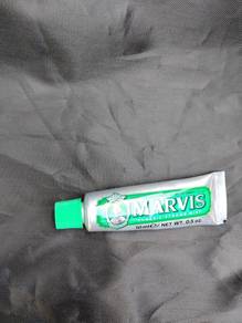 MARVIS Classic Strong Mint Toothpaste 10ml