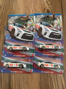 (3PCS) Hot Wheels Nissan Skyline GT-R R34 7-Eleven