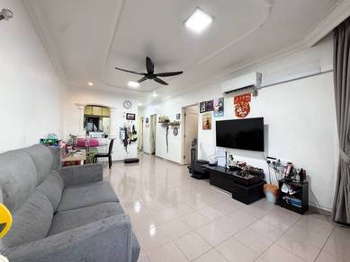 Apartment For Sale in Mon Bisca
