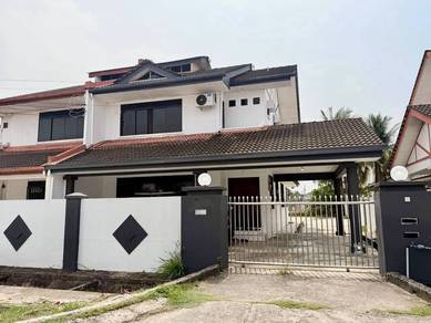 Semi-Detached House For Rent in Miri,SWK