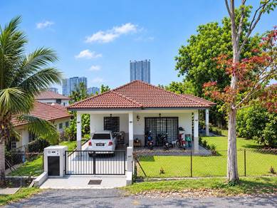 Bungalow House For Sale in Seri Kembangan,SGR
