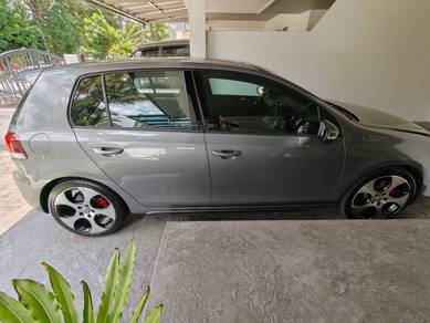 Volkswagen Golf GTi in Taman Tun Dr Ismail, KUL