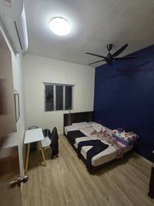 Condominium For Rent in LakeFront Residence