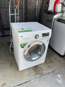 LG 2in1 front load hot washer with dryer 7/4k-g