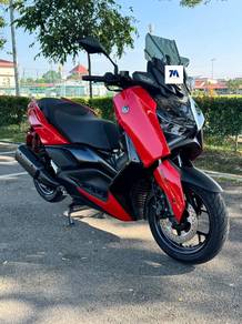 Yamaha XMAX
