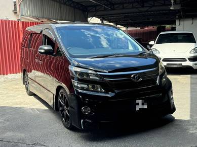 Toyota Vellfire Z GOLDEN EYES in Kajang, SGR