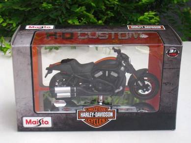 Maisto 1-18 Harley Davidson 2012 Night Rod Orange