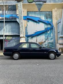 Mercedes Benz 230E  in Shah Alam, SGR