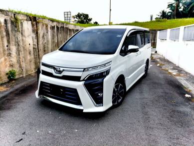 Toyota Voxy ZS KIRAMEKI II in Masai, JHR