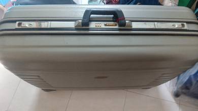 xl antique luggage