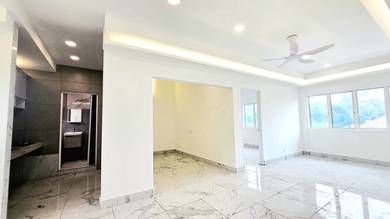 Apartment For Sale in Taman Putra Budiman Flat