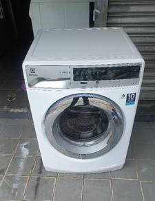Electrolux inverter front load 11kg washer