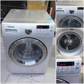 Samsung front load hot washer with dryer 13/8kg