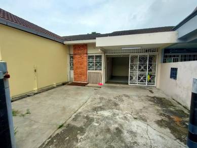 1-storey Terraced House For Sale in Seri Kembangan,SGR