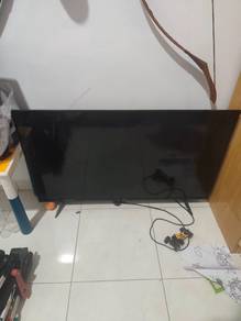 Tv Hisense 43 inci