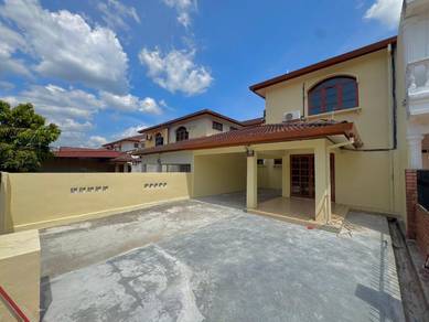 2-storey Terraced House For Sale in Paroi,NSN
