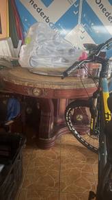Meja marmar
