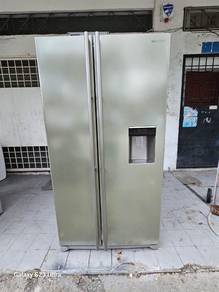 Water dispenser 2door side by side fridge Samsung