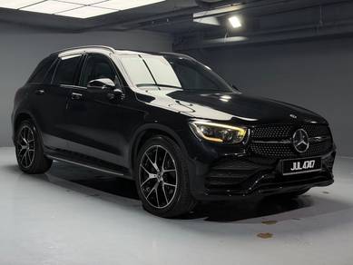 Mercedes Benz GLC300 300 4MATIC AMG LINE in Cheras, KUL