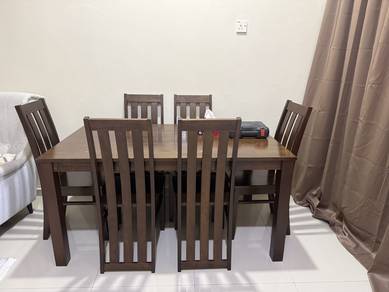 Dining set with 6 chairs (Used)