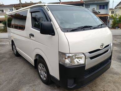 2022 Toyota Hiace 