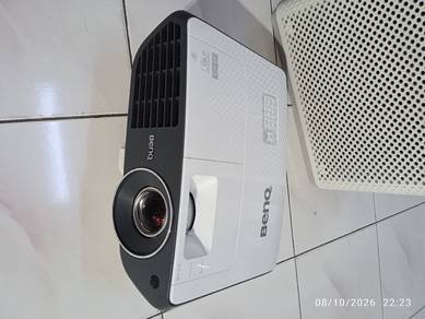 BenQ digital projector model W710ST, HDMI USB, 100