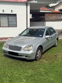 Mercedes Benz C180 180 (CKD) in Pulau Tikus, PNG