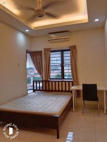 Condominium For Rent in Pelangi Utama