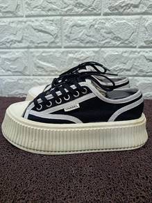 uk4.5 Chanel  Canvas Platform Sneakers