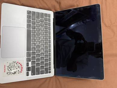 MACBOOK APPLE M1 CHIP 256gb