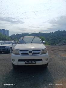 Toyota Hilux G in Kota Kinabalu, SBH