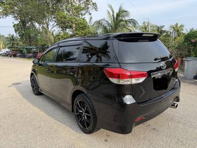 Toyota Wish S in Muar, JHR