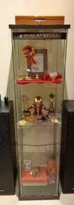 see trough glass cabinet 