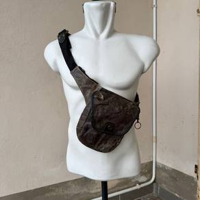 Masterpiece mspc Leather Body Bag Y2K