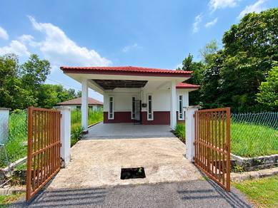 Bungalow House For Sale in Lenggeng,NSN
