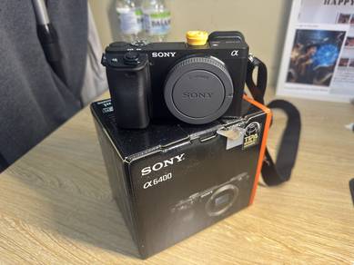 Sony A6400 + Tamron 17-70mm F2.8 + Accessories