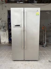 Electrolux Side by Side Refrigerator 553Liters