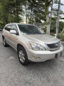 Toyota Harrier 240G in Old Klang Road, KUL