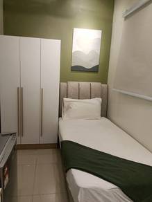 Service Residence For Rent in Emerald 9