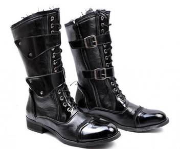 New Dr Marten Boots A