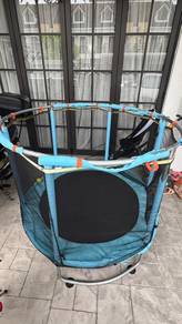 kids mini trampoline with safety net